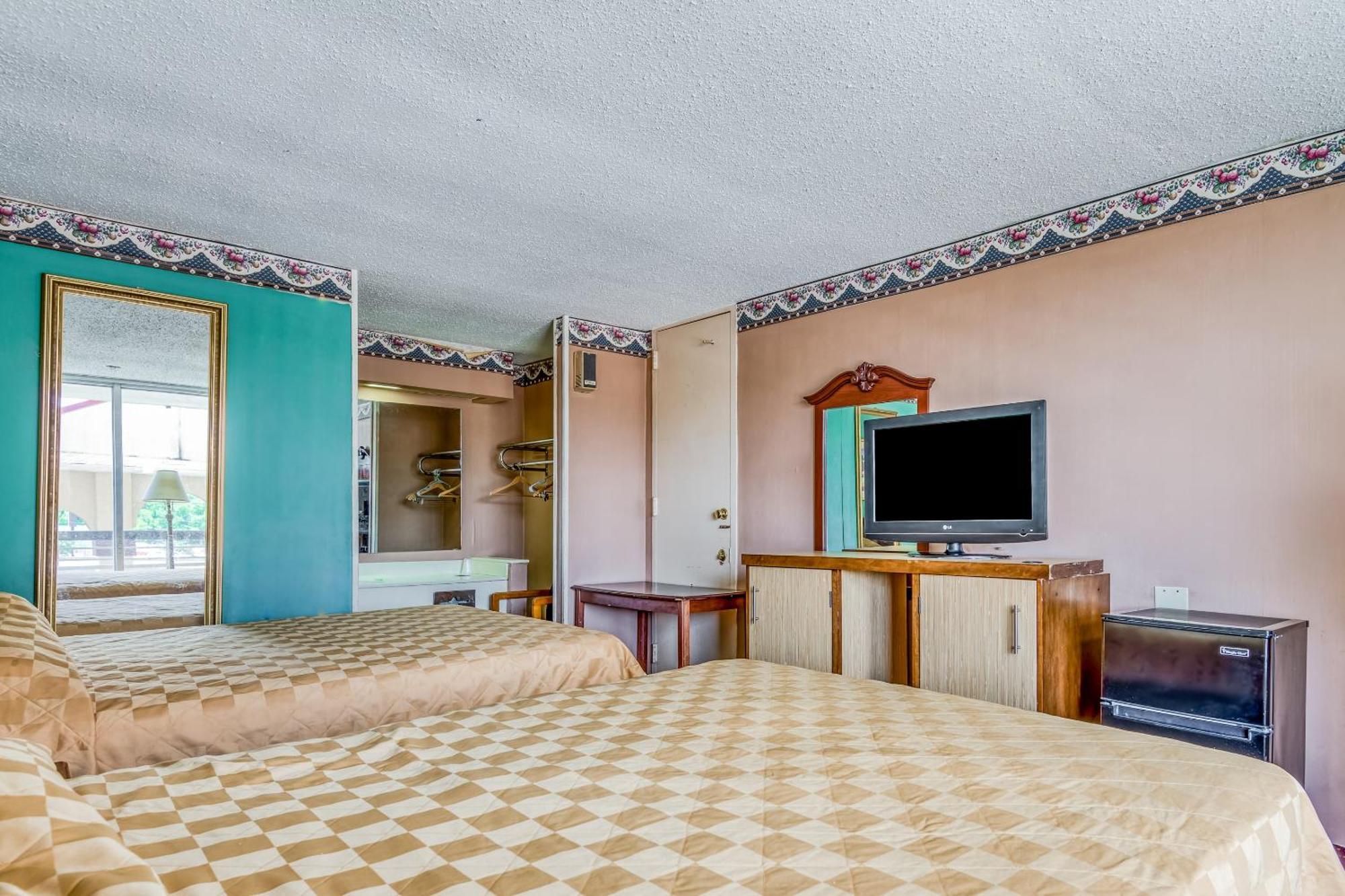 Oyo Hotel Jackson North I-55 Ngoại thất bức ảnh